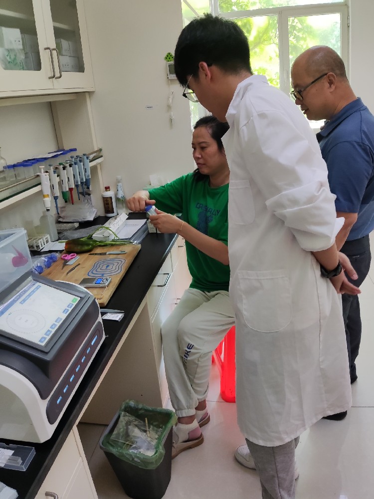 大興區(qū)榆垡鎮(zhèn)農(nóng)業(yè)技術(shù)推廣站采購(gòu)云唐YT-QN480P-CY(48通道全自動(dòng)農(nóng)殘)